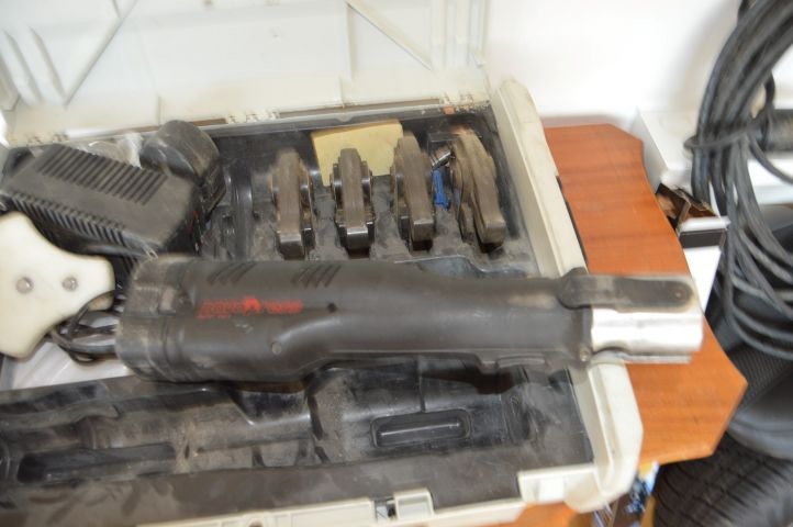 658814-6 Novopress AFP 101 with 4 press jaws