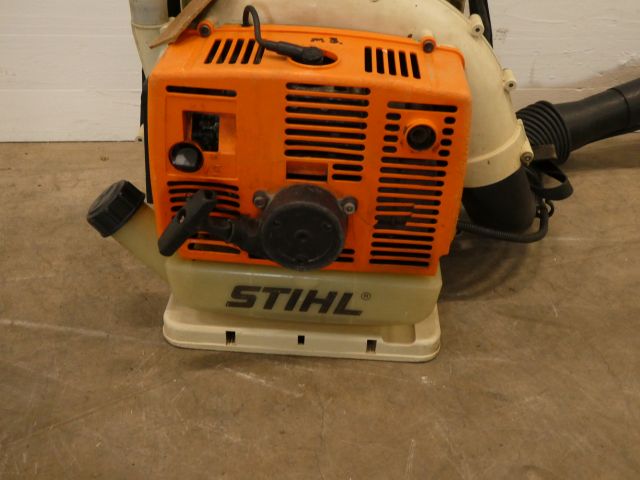 699785-2 Leaf blower Stihl BR400