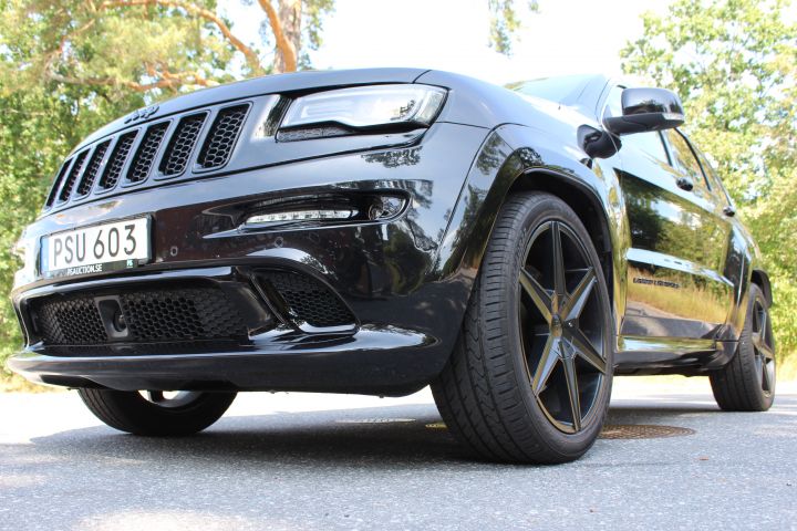 701353-9 Jeep Grand Cherokee SRT Red Vapor 6.4 V8 4WD Automatic, 468hp, PSU603 (2,958 mil) -15