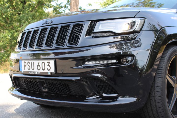 701353-10 Jeep Grand Cherokee SRT Red Vapor 6.4 V8 4WD Automatic, 468hp, PSU603 (2,958 mil) -15