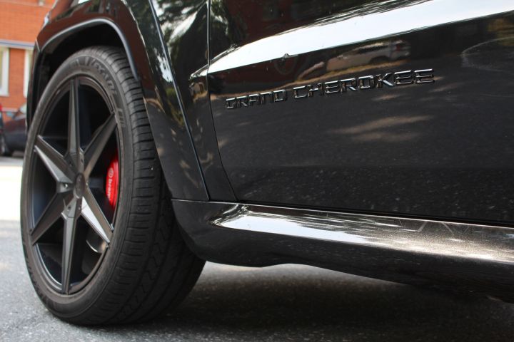 701353-13 Jeep Grand Cherokee SRT Red Vapor 6.4 V8 4WD Automatic, 468hp, PSU603 (2,958 mil) -15
