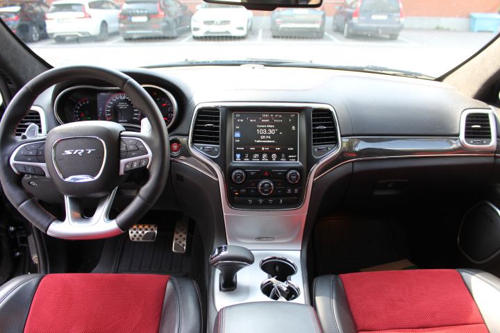 701353-33 Jeep Grand Cherokee SRT Red Vapor 6.4 V8 4WD Automatic, 468hp, PSU603 (2,958 mil) -15