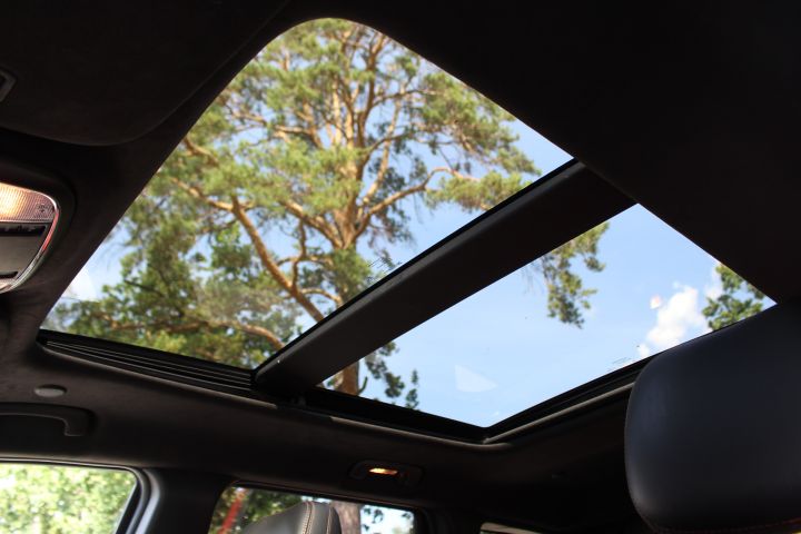 701353-59 Jeep Grand Cherokee SRT Red Vapor 6.4 V8 4WD Automatic, 468hp, PSU603 (2,958 mil) -15