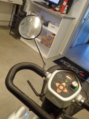 687694-25 Eloped/Permobil.