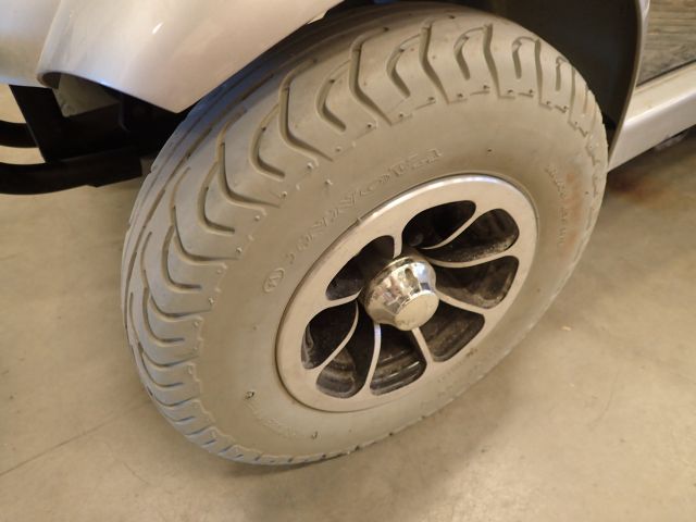 687694-37 Eloped/Permobil.