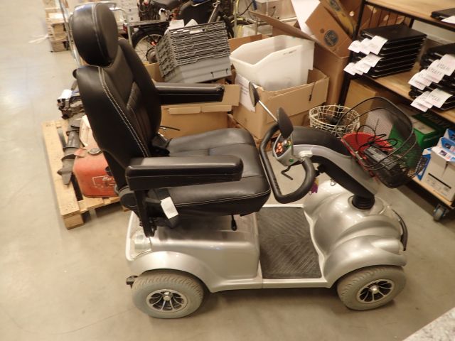 687694-60 Eloped/Permobil.