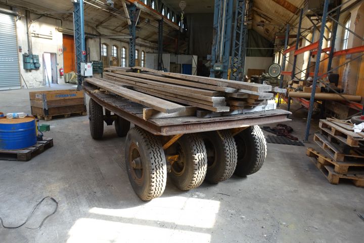 702697-1 Material trolley for heavy loads