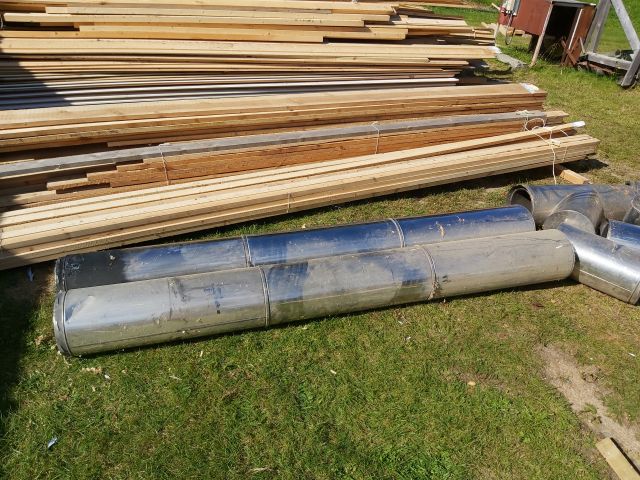 576322-3 Various chimney / flue pipes