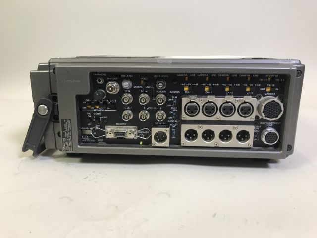 702661-3 Sony BVW-35P Portable Videocassette Recorder Betacam SP / Kannettava Betacam-nauhuri