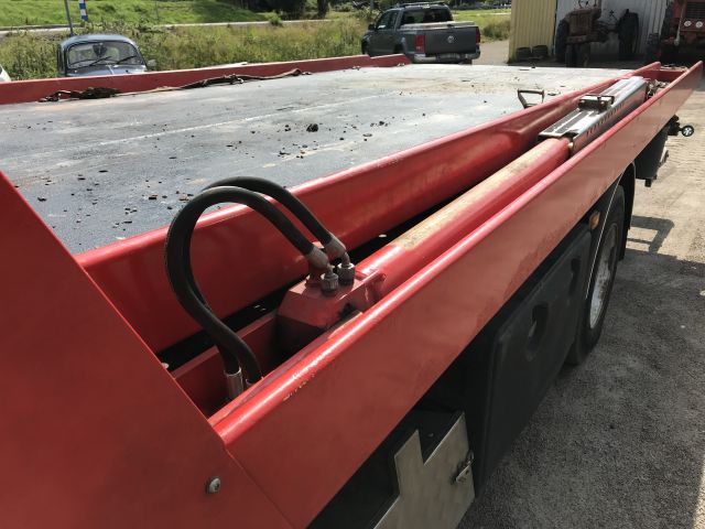 702871-11 Volvo FL240 4x2 salvage car transport 2007