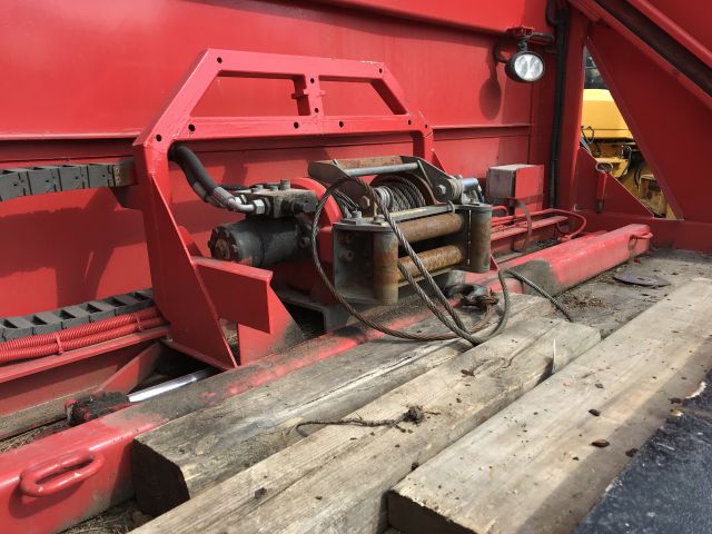 702871-19 Volvo FL240 4x2 salvage car transport 2007