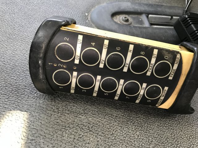 702871-40 Volvo FL240 4x2 salvage car transport 2007