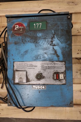 702595-1 Truck charger BT CCTTC 24/40