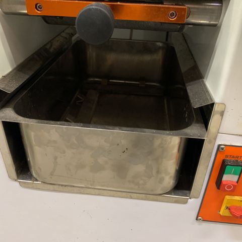 701365-2 Almond peeling machine Macpan RF 2C 12 -2010