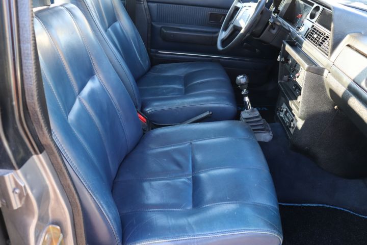 692314-9 Volvo 244 diesel -83