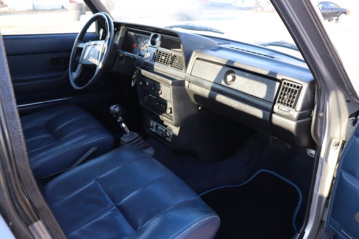 692314-10 Volvo 244 diesel -83