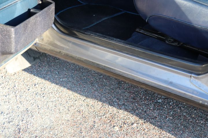 692314-14 Volvo 244 diesel -83