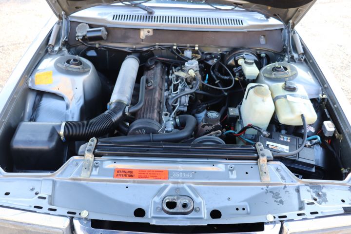 692314-16 Volvo 244 diesel -83