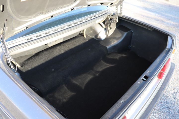 692314-23 Volvo 244 diesel -83