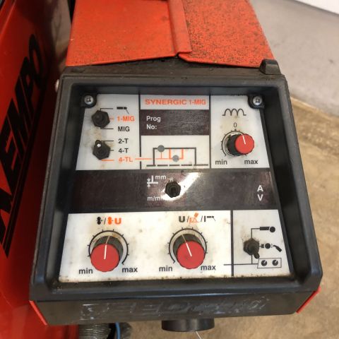 697107-3 Mig welding machine Kemppi Kempomig 4000W