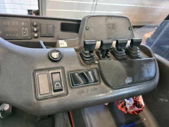 673917-7 Skjutmaststativ truck BT RR B2