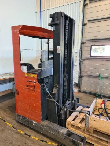 673917-8 Skjutmaststativ truck BT RR B2