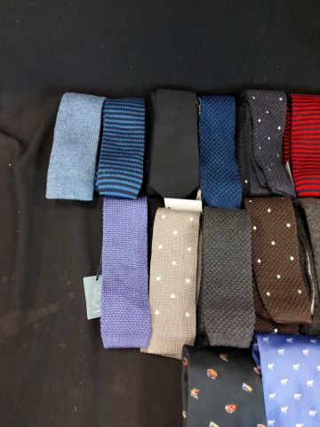 703418-2 Ties 23st Armani, Rosi Ghezzi, A.Christensen mm