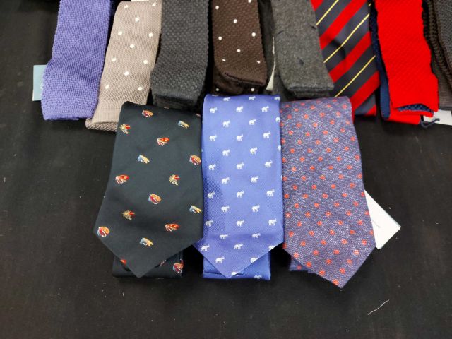 703418-5 Ties 23st Armani, Rosi Ghezzi, A.Christensen mm