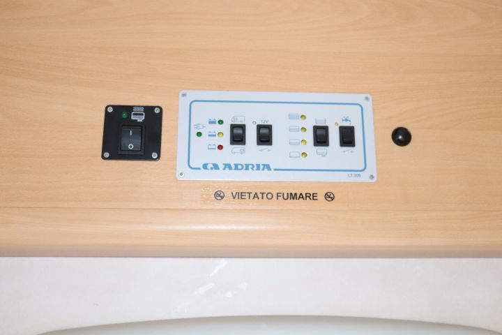 692317-37 Motorhome Adria Sport A 576 DK