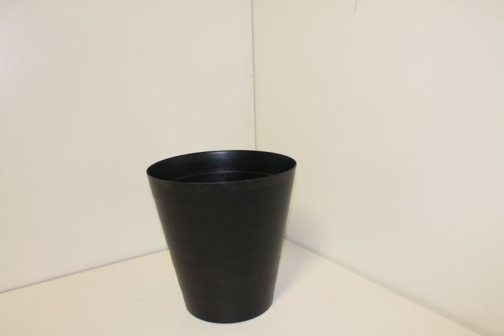 704879-1 Trash cans, trash cans, sack trolleys (70+ items)