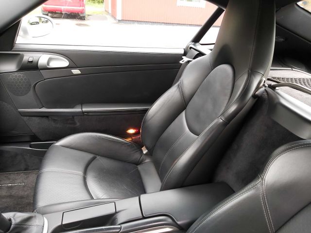 576344-47 Porsche 987 Cayman S -2006