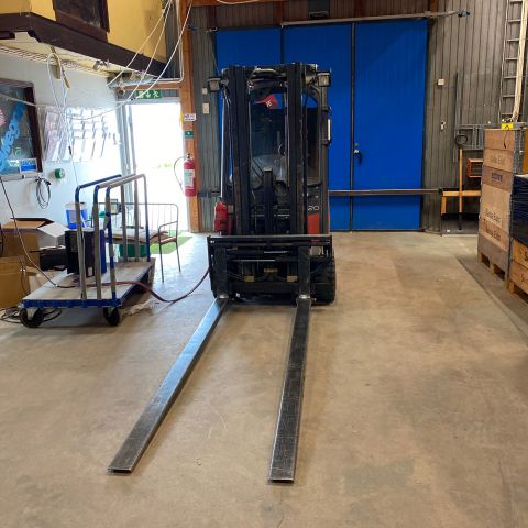 704183-2 Counterbalance truck Linde E20PHL-01 - 2008