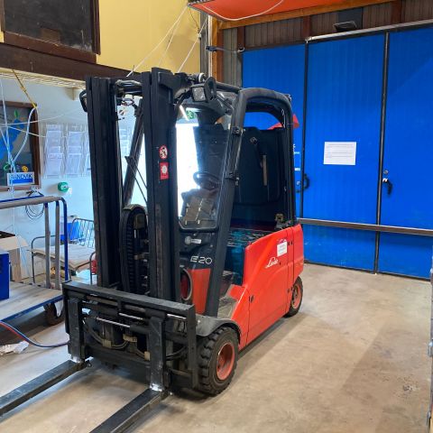 704183-3 Counterbalance truck Linde E20PHL-01 - 2008