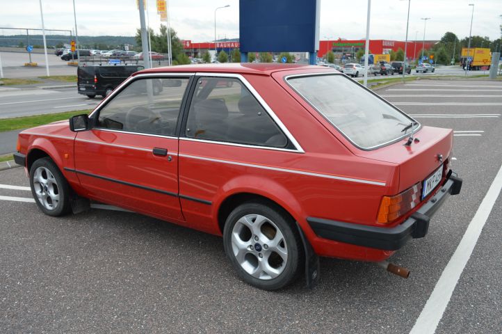 692321-4 Ford Escort 3-door 1.6 Manual, 65hp, 1986