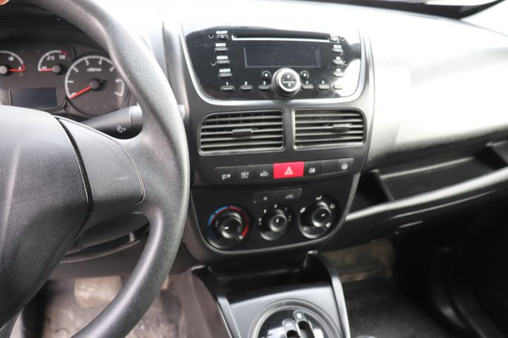 705256-10 Opel Combo Van 2400 1.6 CDTI Easytronic, 90hp, -14