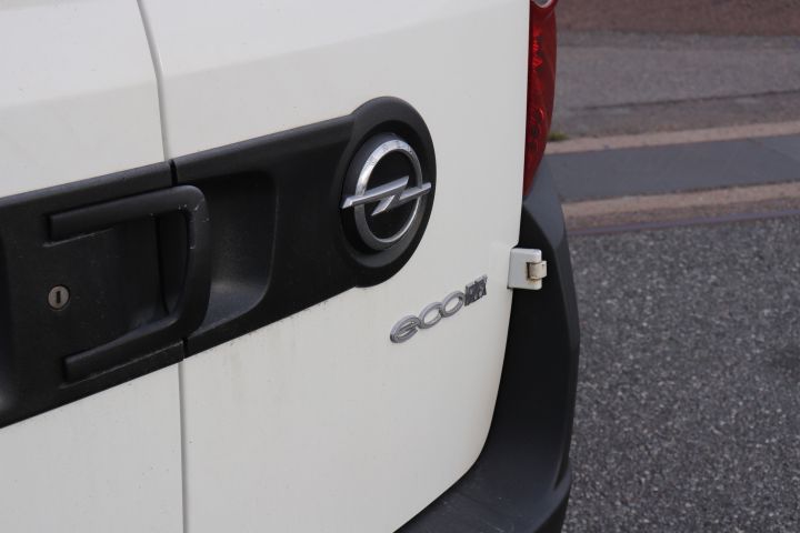 705256-16 Opel Combo Van 2400 1.6 CDTI Easytronic, 90hp, -14