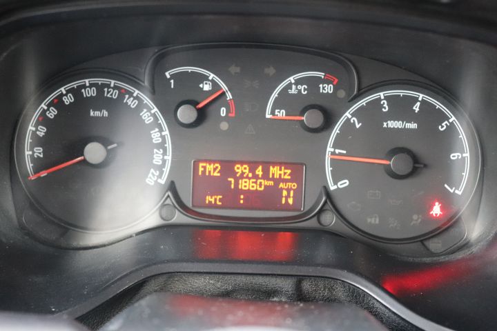 705256-17 Opel Combo Van 2400 1.6 CDTI Easytronic, 90hp, -14