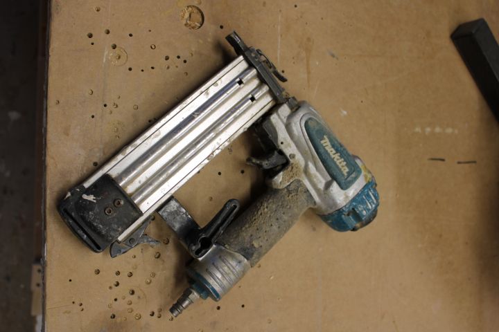704265-7 Eccentric slip & dive gun - Makita B06030 & AF505