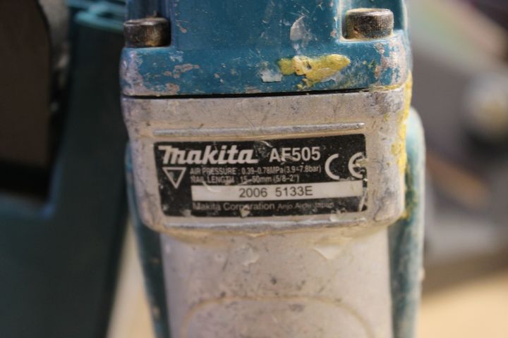 704265-8 Eccentric slip & dive gun - Makita B06030 & AF505