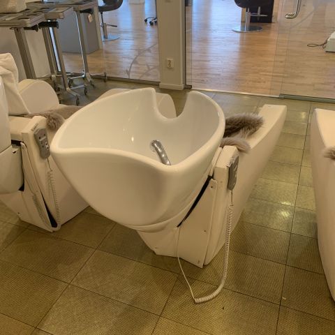 699130-4 Shampoo chair with massage function Gamma & Bross