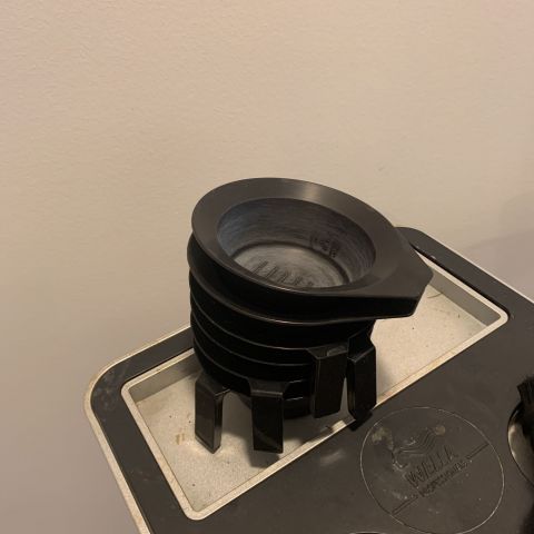 699140-8 Hair coloring trolleys 6pcs and various color mixing equipment