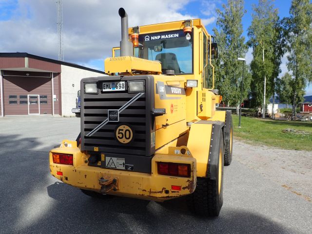 527699-2 Loader Volvo L50C -99 EML698