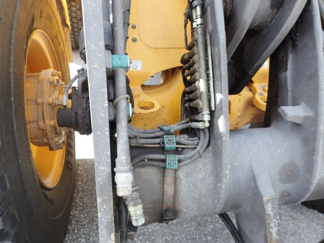 527699-11 Loader Volvo L50C -99 EML698