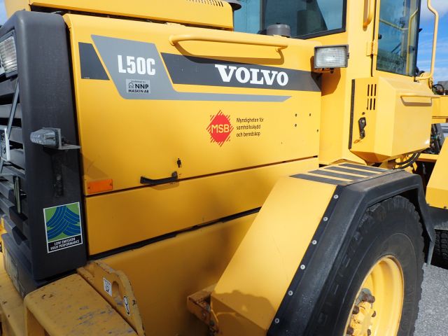 527699-13 Loader Volvo L50C -99 EML698