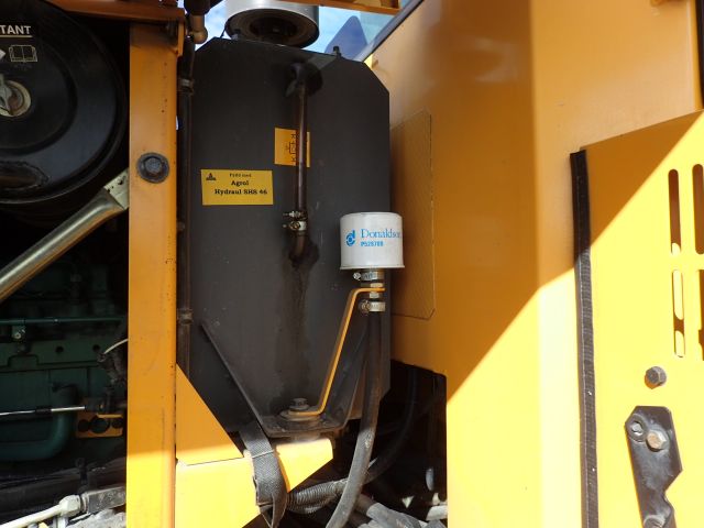 527699-30 Loader Volvo L50C -99 EML698