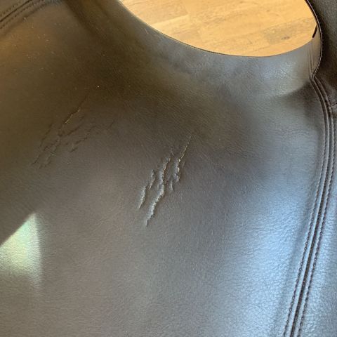 699151-4 Hairdressing station with chair MG Bross