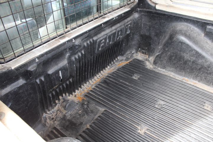 706309-13 Fiat Strada 1.9 MultiJet (Rep. Object)