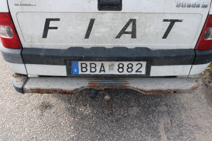 706309-15 Fiat Strada 1.9 MultiJet (Rep. Object)