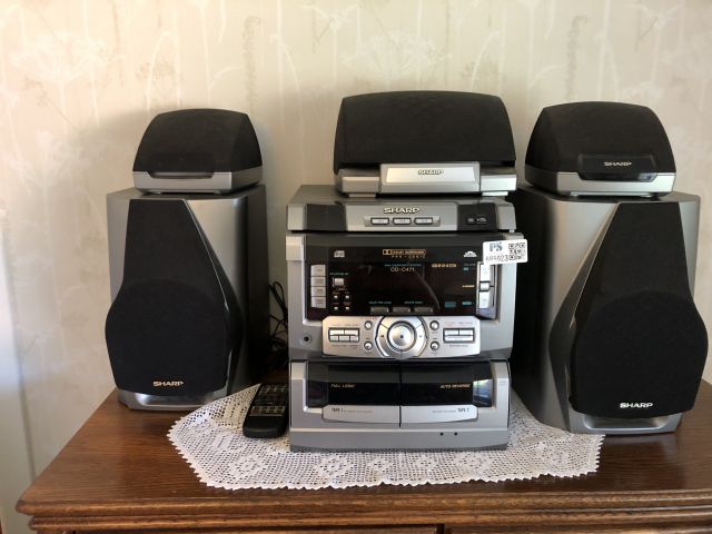 685923-1 Sharp stereo