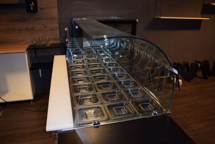 646391-3 Saladette glass top Adexa S903CG (136x70x133 cm)